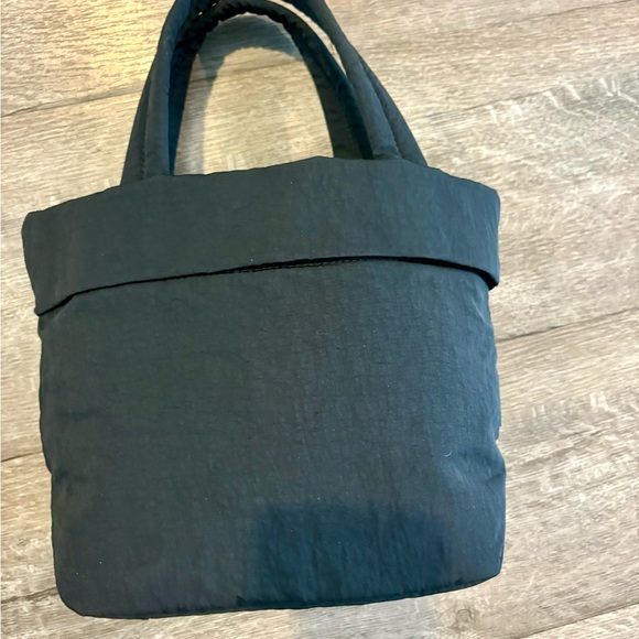 lululemon On My Level 5L Black Women's tote - Picture 5 of 6